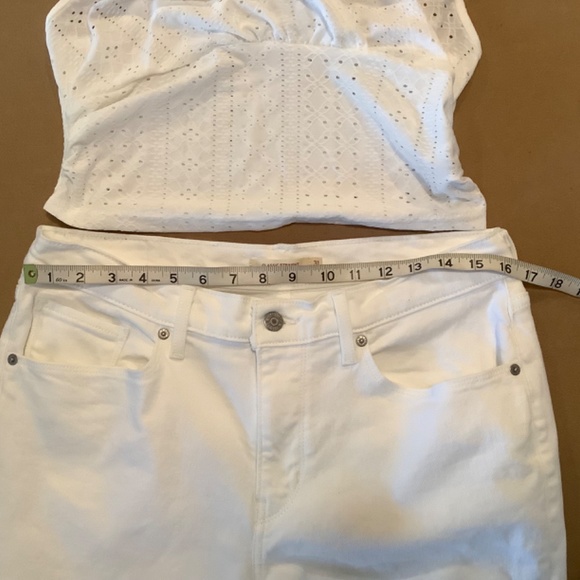 Classic Straight Levi’s jeans - Picture 2 of 13